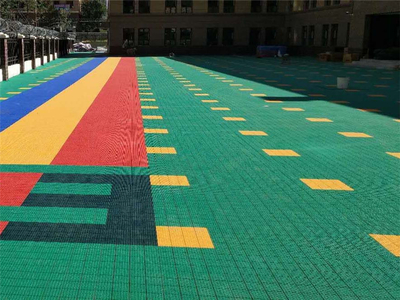 阿克蘇學(xué)校懸浮式拼裝運(yùn)動地板 性價(jià)比高_(dá)按需定制